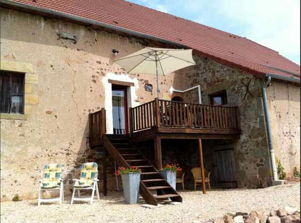 Domaine De La Madeleine Bed & Breakfast Ygrande Exterior foto