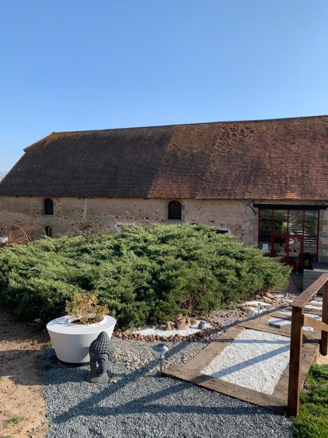 Domaine De La Madeleine Bed & Breakfast Ygrande Exterior foto